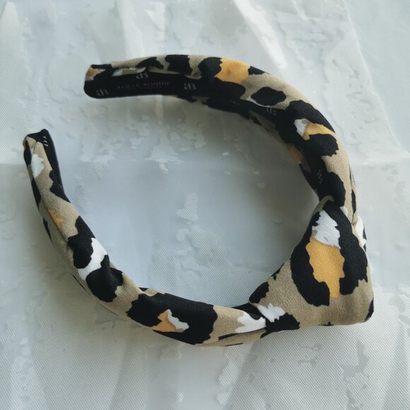Alicia Bonnie On The Prowl Leopard Knotted Headband NEW - Picture 3 of 5